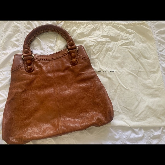 Balenciaga Brown Leather Brief. Size: 16.5”Wx14”Hx3”D. Handle drop: 5.5” - Picture 3 of 16